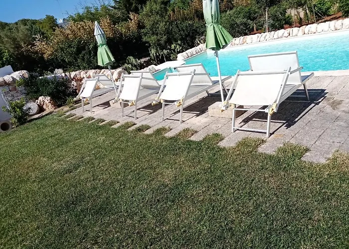 בית נופש Trulli La Collinetta